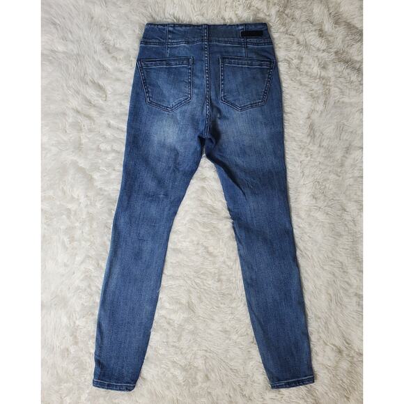 Anthropologie Pilcro Skinny Darted Jeans 25 / 0 - Picture 6 of 11